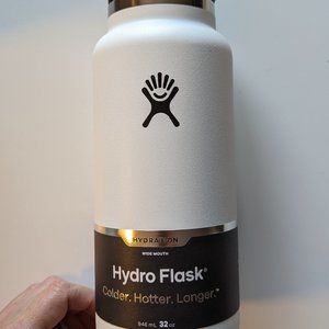 White 32oz wide mouth Hydroflask